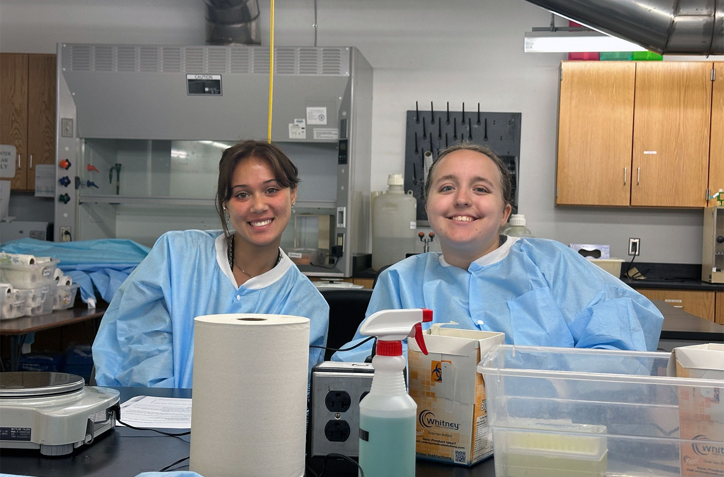 CORE-students-in-bio-lab_1440x950.jpg