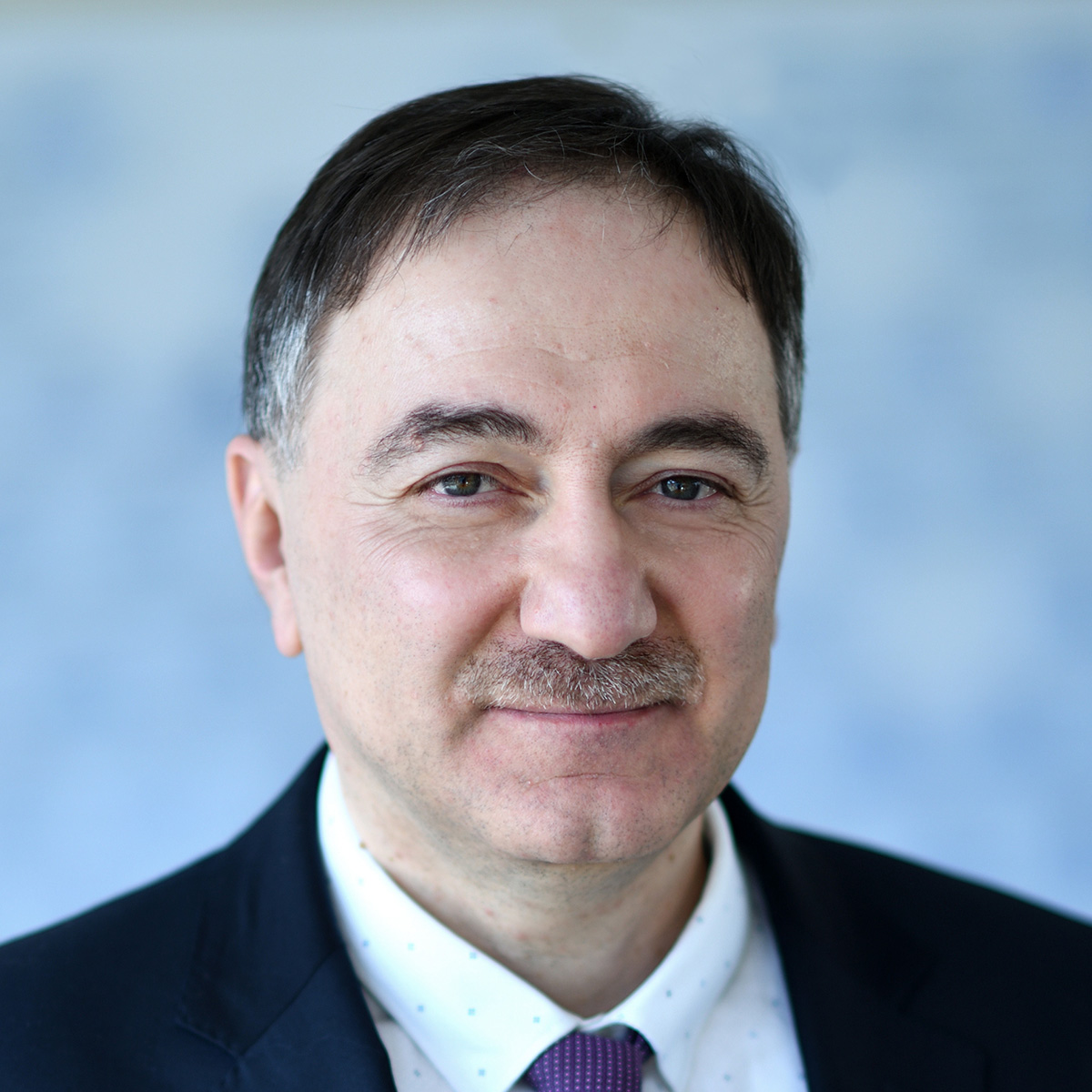 Dr. Yilmaz Sozer