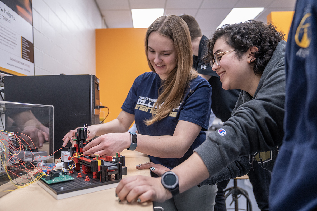 Mechanical engineering students in the Parker Motion and Control Lab