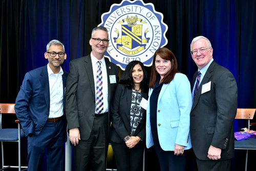 Dr. Ghosh, Chair of the Economics Department with all participants of Ohio Economic Forum 2023