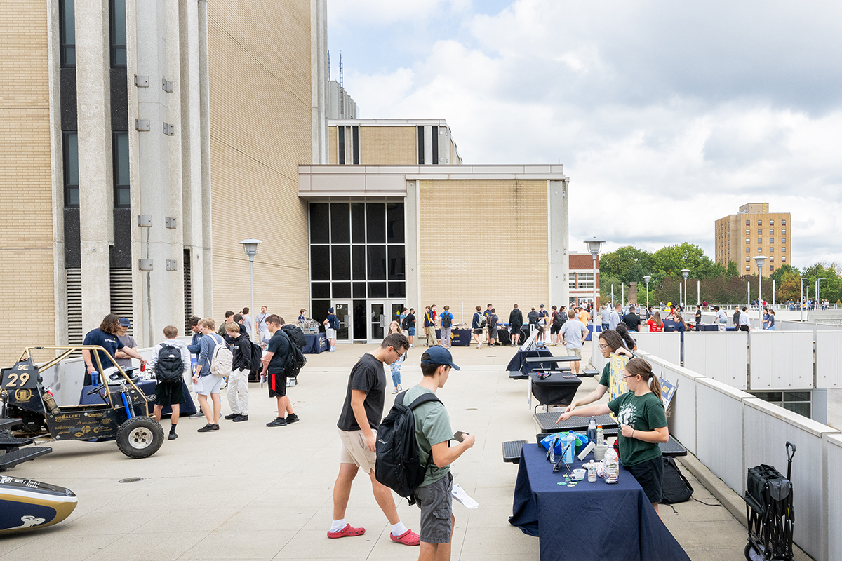 UA students outside of ASEC at the Opportunity Fair.