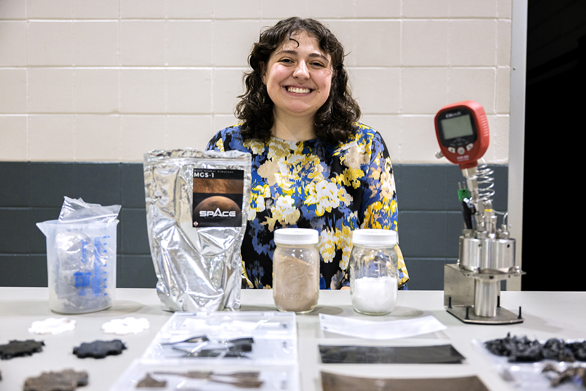 CEPS-SeniorDesignDay-041626-05.jpg
