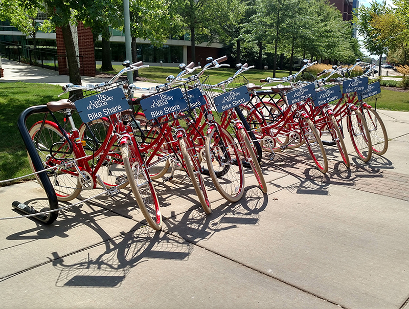 bikes-in-rack-800